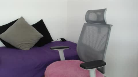 katerine online show from 02-14-26, 09:00