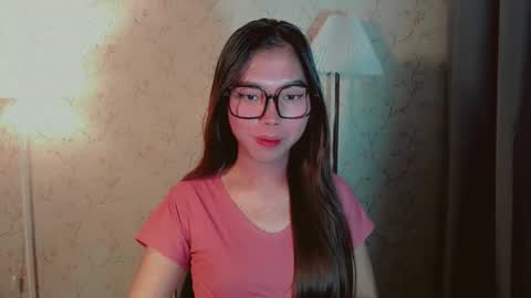 Snapshot of catherine_365 chatting on 10-18-25, 07:25 catherine_365 online show from 10-18-25, 07:25