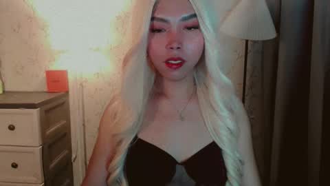 Snapshot of catherine_365 chatting on 11-26-25, 06:53 catherine_365 online show from 11-26-25, 06:53