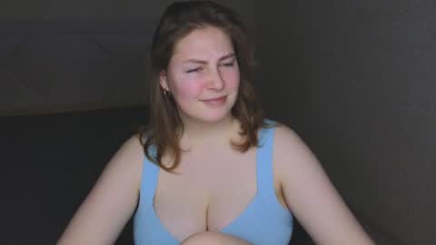 Snapshot of catherine_river chatting on 01-09-25, 12:30 Catherine online show from 01-09-25, 12:30