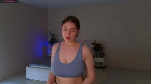 Snapshot of catherine_river chatting on 05-11-26, 11:05 Catherine online show from 05-11-26, 11:05