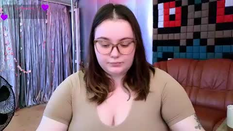Snapshot of catherineclaire chatting on 07-17-26, 04:34 catherineclaire online show from 07-17-26, 04:34