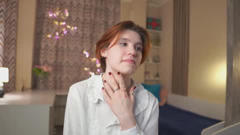 Snapshot of catherinegidden chatting on 02-17-26, 02:35 Kate online show from 02-17-26, 02:35