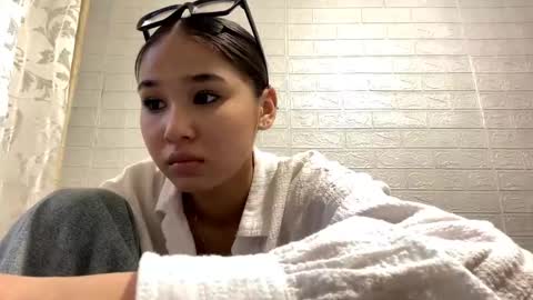 Snapshot of catherinepirs chatting on 04-29-26, 01:15 catherinepirs online show from 04-29-26, 01:15