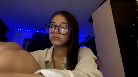 Snapshot of catherinepirs chatting on 05-22-26, 03:06 catherinepirs online show from 05-22-26, 03:06