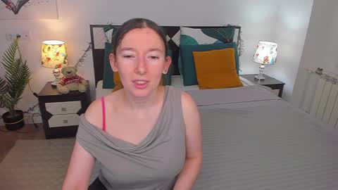 Catrin online show from 12-16-24, 03:40