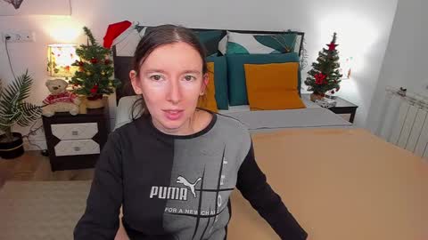 Catrin online show from 01-23-25, 02:33