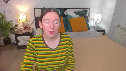 Catrin online show from 09-19-25, 07:21