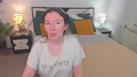 Catrin online show from 10-17-25, 07:55