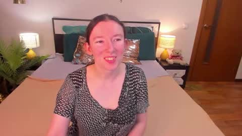 Catrin online show from 03-13-26, 06:20