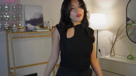 Lee online show from 11-06-25, 04:08