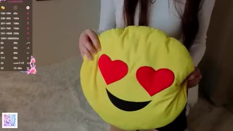 Snapshot of cathleenchockley chatting on 09-11-25, 06:13 Monica online show from 09-11-25, 06:13