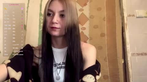Snapshot of catinagaznes chatting on 10-16-25, 09:27 Lola online show from 10-16-25, 09:27