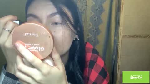 Lola online show from 11-28-25, 09:17