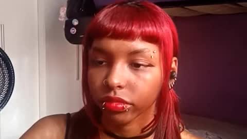 Snapshot of catinahernadez chatting on 02-17-26, 11:18 Emily online show from 02-17-26, 11:18