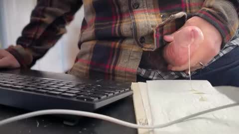 catmandoo21001 online show from 02-13-26, 05:42