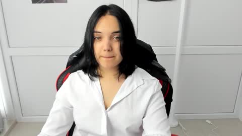 Catrine online show from 05-26-26, 06:42