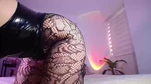 CATALEYA  online show from 12-20-25, 10:17