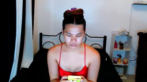 Snapshot of caylineaddison chatting on 06-12-26, 11:53 The Queen Named ADDISON online show from 06-12-26, 11:53