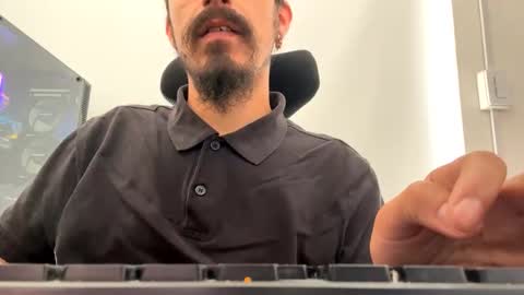 cayu_frensh94 online show from 02-01-25, 02:34