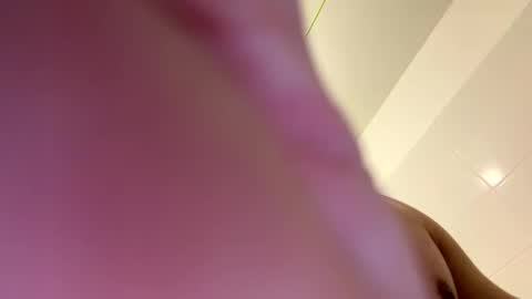 Snapshot of cballs34 chatting on 05-03-26, 05:35 Matthiiieeeuuu online show from 05-03-26, 05:35