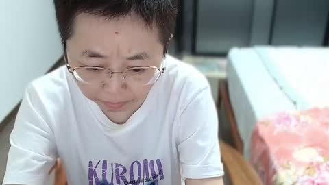 Snapshot of cbz112233 chatting on 09-17-25, 05:03 ANNYANNY online show from 09-17-25, 05:03