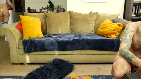 Snapshot of ccgreysweatpants chatting on 01-27-25, 05:26 WHAT CAN YOU GET US TO DO online show from 01-27-25, 05:26