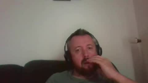 Snapshot of cebcool chatting on 11-15-25, 08:11 Sb online show from 11-15-25, 08:11