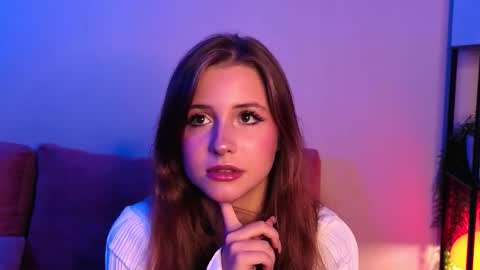 Lina  online show from 10-21-25, 07:47