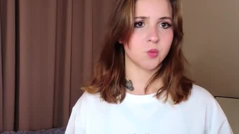 Lina  online show from 02-22-26, 07:01