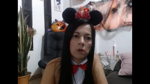 ceci online show from 10-29-25, 02:03