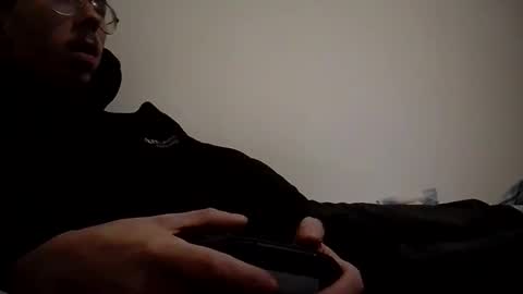 cedrichh0 online show from 12-31-24, 09:42