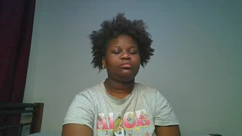 Snapshot of ceepretty25 chatting on 06-18-26, 12:11 ceepretty25 online show from 06-18-26, 12:11