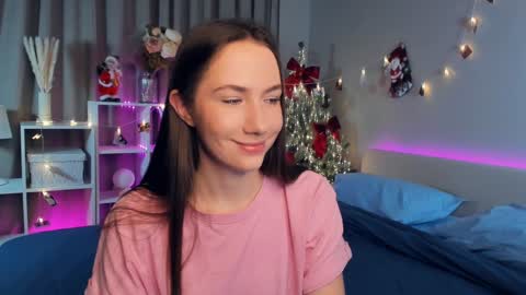 Snapshot of cel1ne_secret chatting on 01-19-25, 07:15 Josie Manesi online show from 01-19-25, 07:15