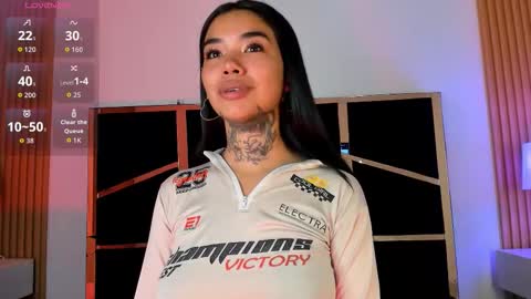 Snapshot of celeeste_18 chatting on 11-05-25, 02:44 celeeste_18 online show from 11-05-25, 02:44