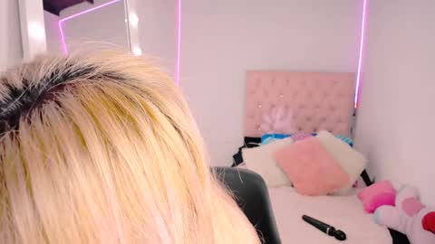 Snapshot of celeste__sweetx chatting on 02-03-25, 10:03 Celeste Sweet online show from 02-03-25, 10:03