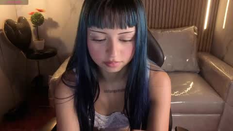 celeste_fioree online show from 04-12-26, 07:41