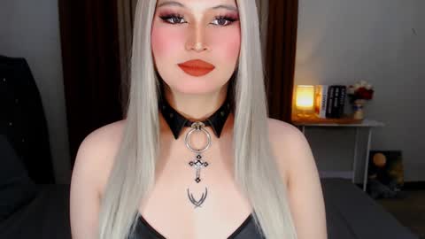 Snapshot of celestehollywood chatting on 01-05-25, 10:32 CELESTE IGYoshi Tian online show from 01-05-25, 10:32