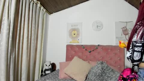 Snapshot of celesteredds chatting on 12-30-24, 11:15 Celeste online show from 12-30-24, 11:15