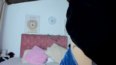 Snapshot of celesteredds chatting on 02-04-25, 11:16 Celeste online show from 02-04-25, 11:16