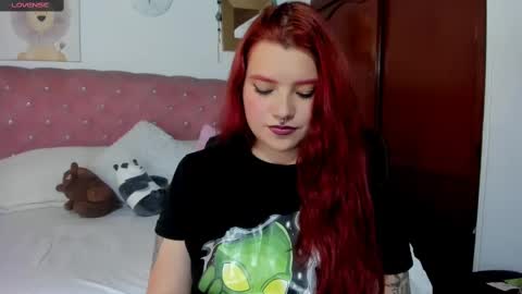 Snapshot of celesteredds chatting on 03-07-25, 05:28 Celeste online show from 03-07-25, 05:28