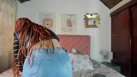 Snapshot of celesteredds chatting on 09-16-25, 11:22 Celeste online show from 09-16-25, 11:22