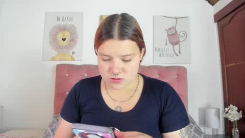 Snapshot of celesteredds chatting on 10-18-25, 11:33 Celeste online show from 10-18-25, 11:33