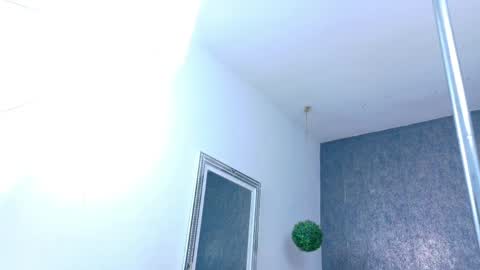 Snapshot of celestial_queen_ chatting on 06-06-26, 11:04 Celestial online show from 06-06-26, 11:04