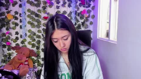 Celestineeeeee online show from 01-06-25, 05:16