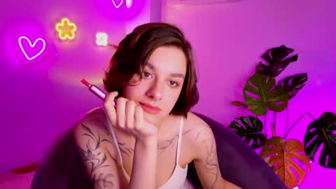 Snapshot of celine_dionn chatting on 05-02-26, 06:40 Celine online show from 05-02-26, 06:40
