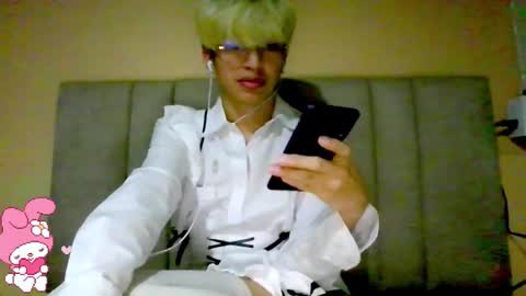 Snapshot of cerecitauwu chatting on 10-05-25, 11:24 Cherry online show from 10-05-25, 11:24