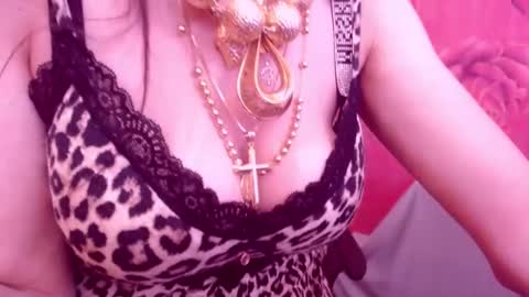 Snapshot of cerisedodd chatting on 02-21-25, 07:12 Cerise online show from 02-21-25, 07:12