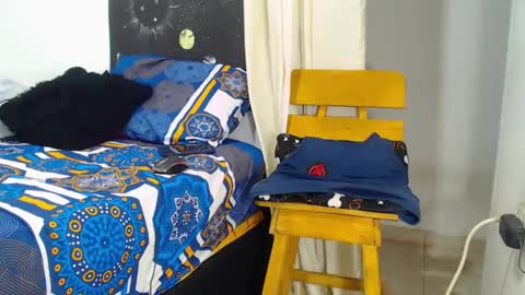 Snapshot of cesar_9623 chatting on 03-08-25, 02:45 cesar_9623 online show from 03-08-25, 02:45