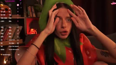 Snapshot of ceserisu chatting on 10-30-25, 09:37 Casey online show from 10-30-25, 09:37